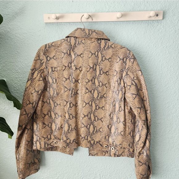 Colebrook and Co leather reptile print jacket - Picture 4 of 10